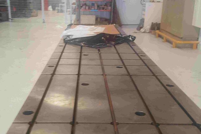 Rivendita Accessori macchine utensili Piano di staffaggio Stolle usati